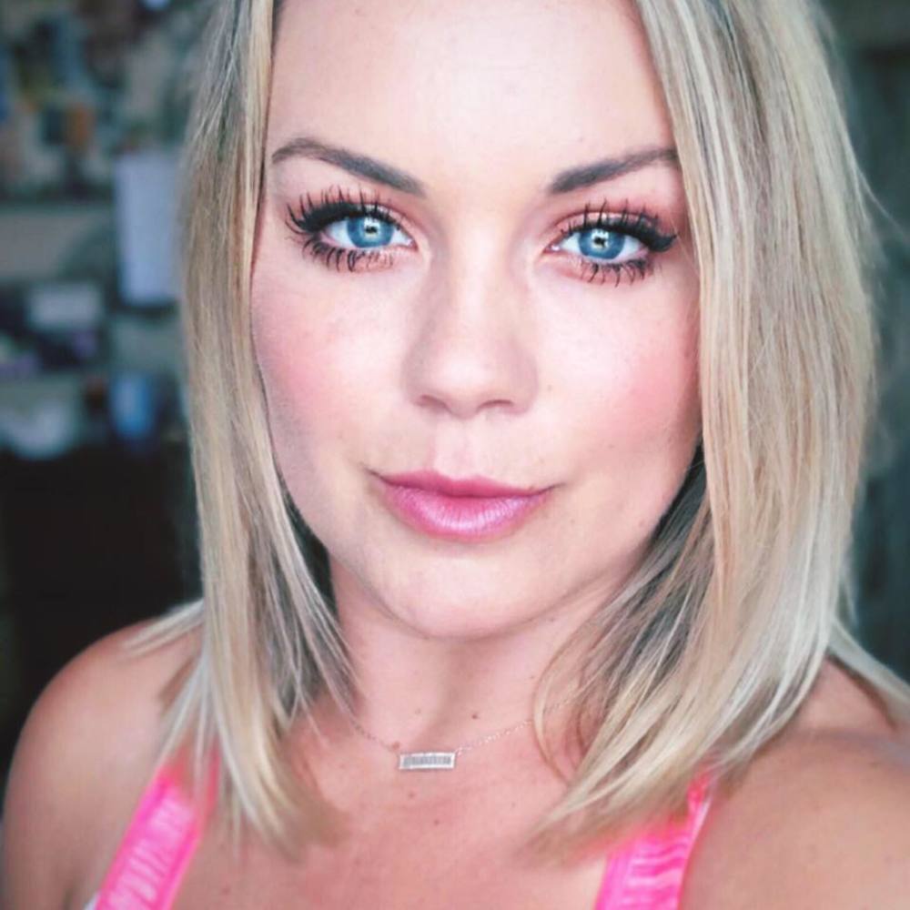 Meet your Posher, Claire